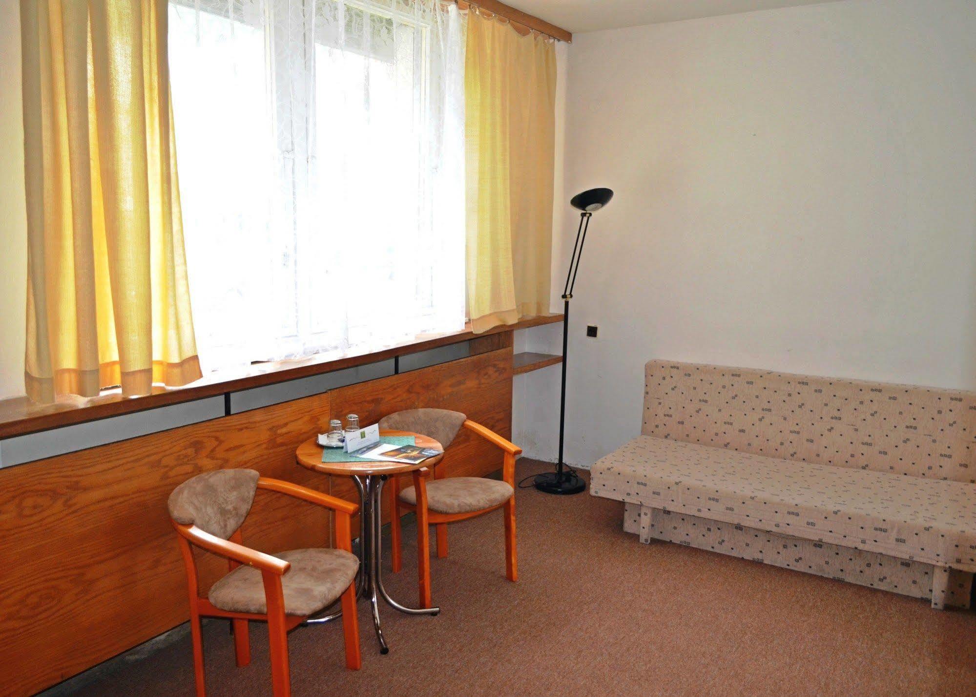 Bungalovy Fis Economy Villa Štrbské Pleso Exterior foto